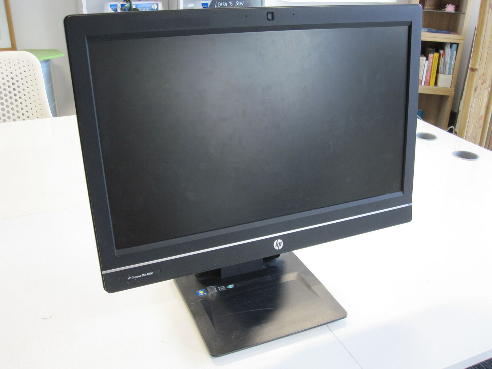 HP-Compaq-Elite-8300-AiO-Windows-10.jpg