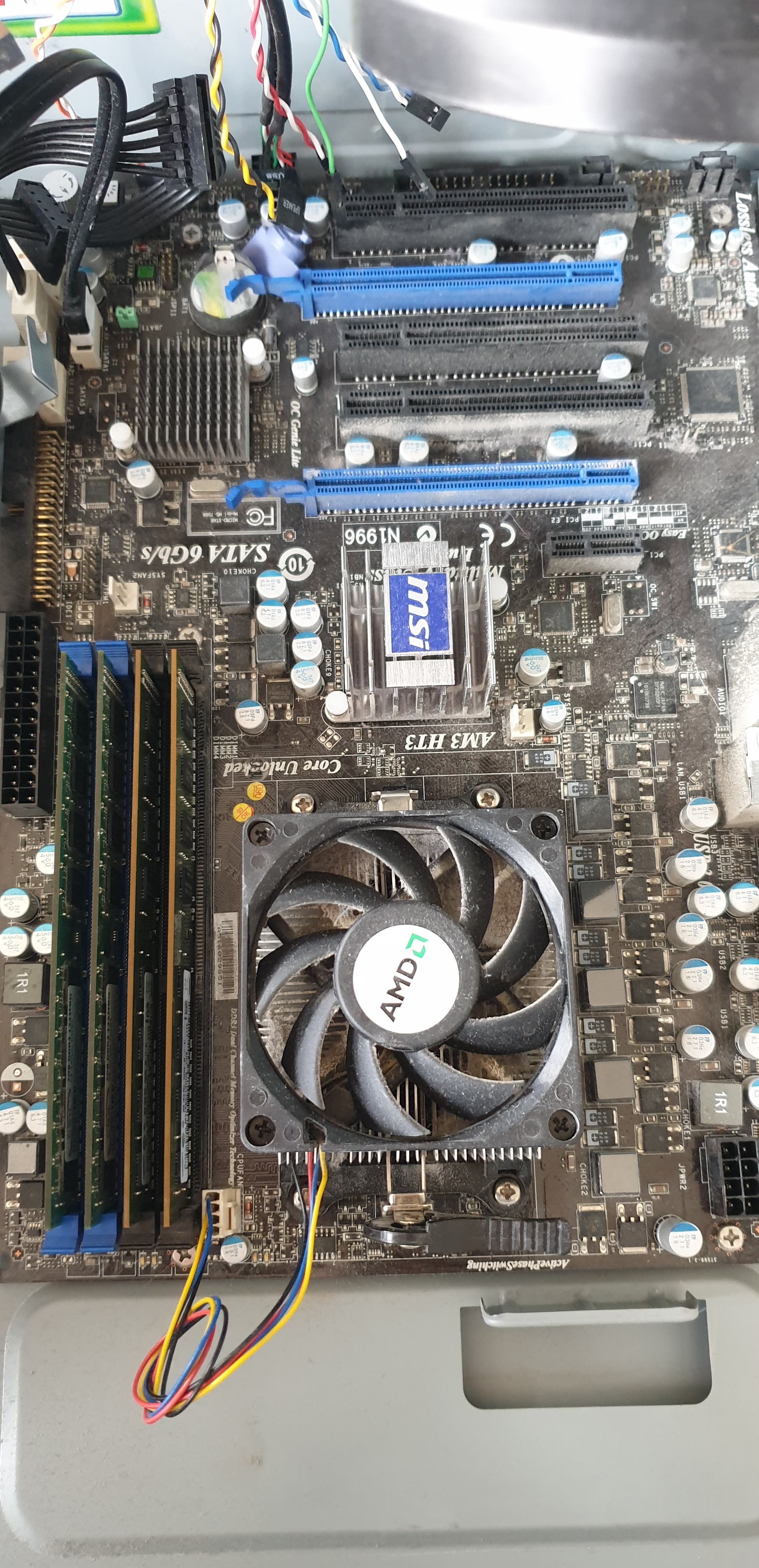 motherboard.jpg