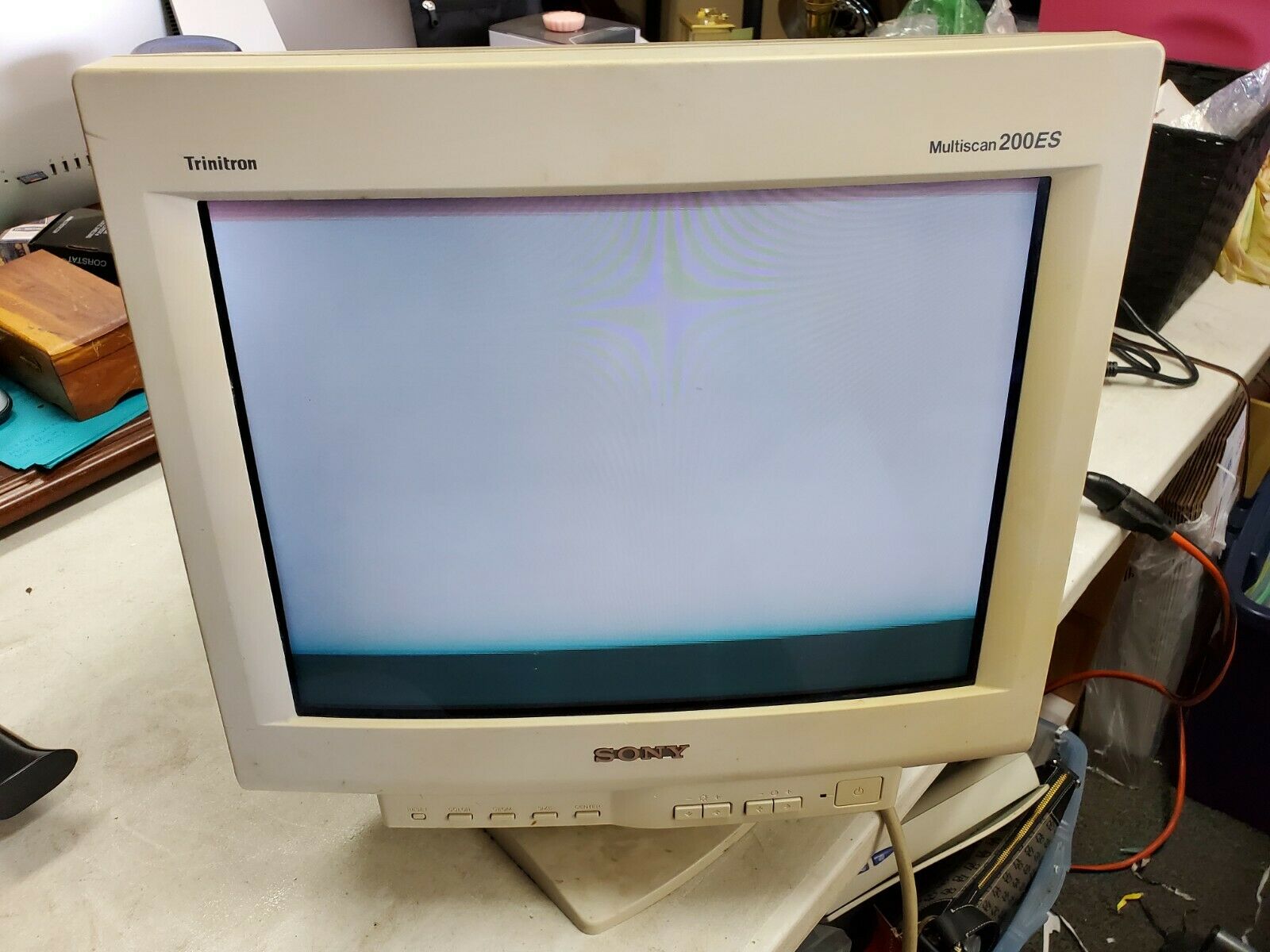 Sony-Trinitron-Multiscan-CPD-200ES-16-Color-CRT-Monitor.jpg