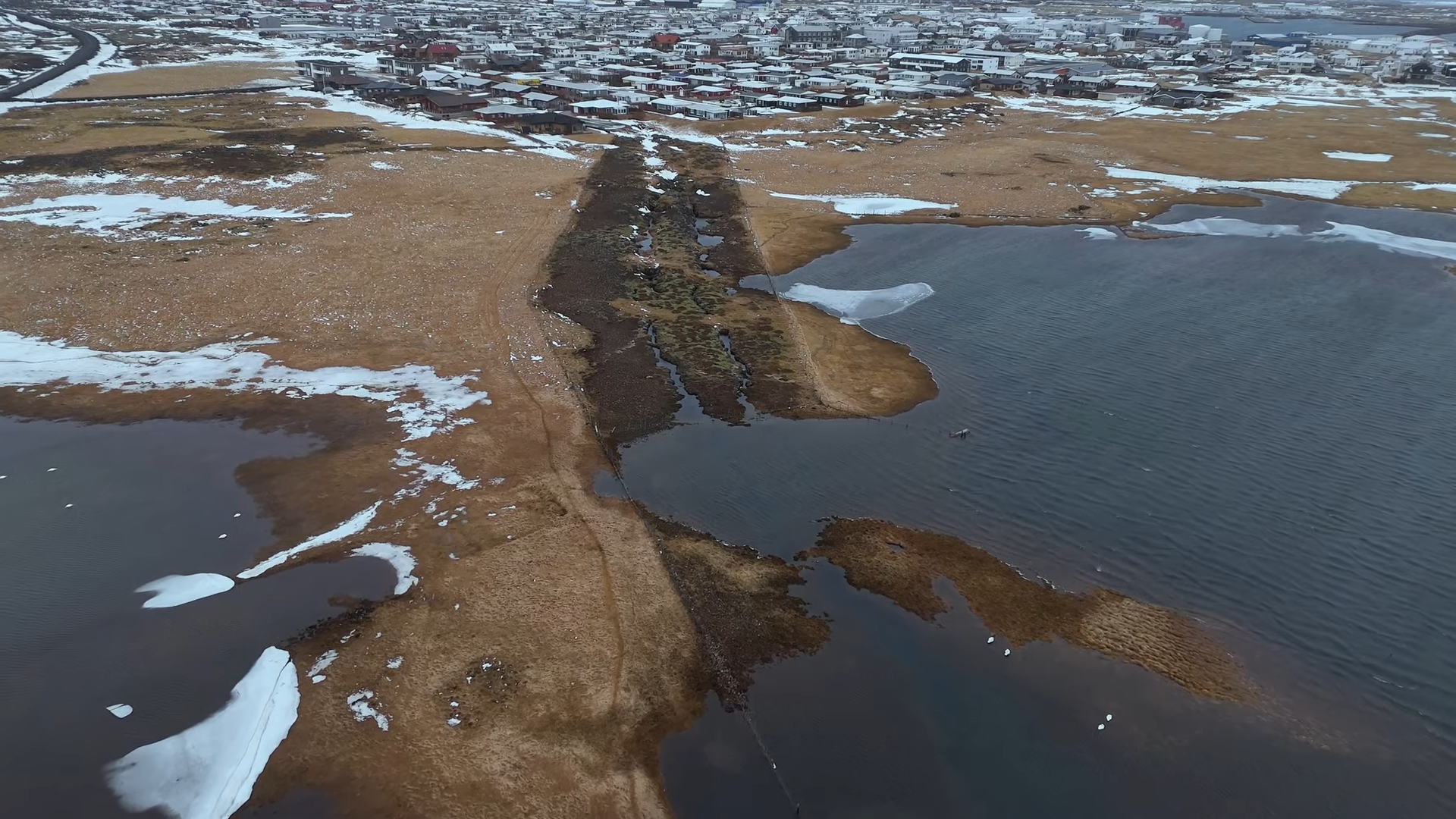 Landsig Grindavík - eftir sig - mynd 2024 - Just Icelandic.png