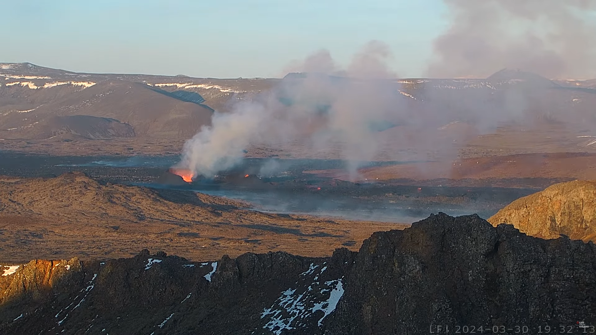 gígar - live from Iceland - Sundhnúkar - svd 30.03.2024 at 1934utc.png