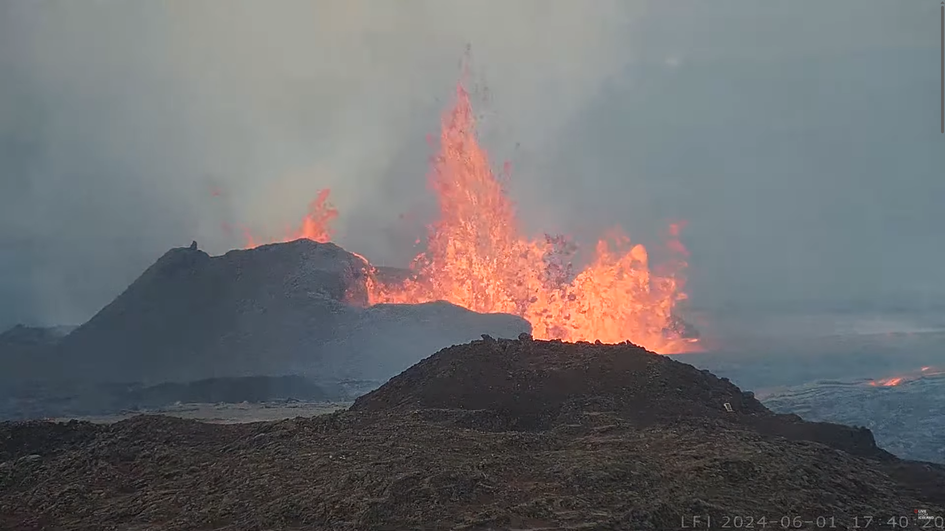 Live from Iceland - eldgos - Sundhnúkagígar - myndavél Fagradalsfjall - svd 01.06.2024 at 1741utc.png